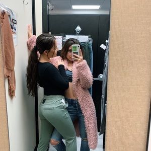 Meet your Posher, Victoria